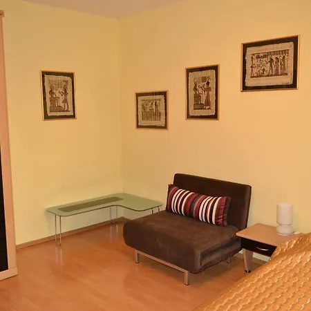Gold Studio Deluxe Apartment *